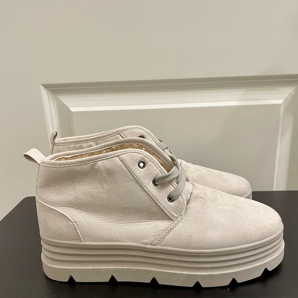 Wool Lined Platforms - image 2